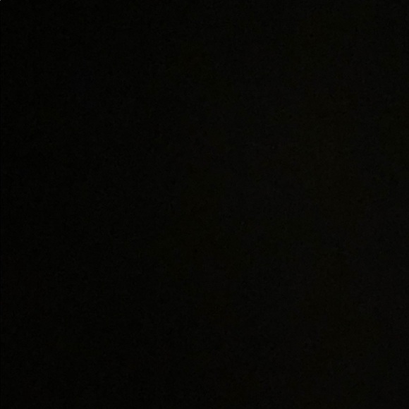 Meet your Posher, Jessica - Picture 1 of 1